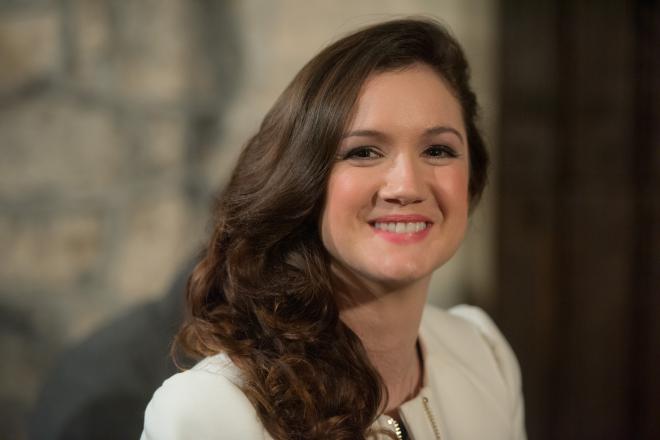 Sara Lloyd-Gregory Net Worth